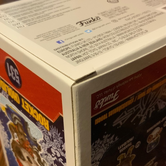 Funko POP! Rocket (Holiday) #531 (Marvel) - Picture 8 of 9